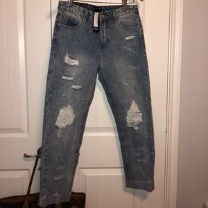 NWT Distressed High rise Jeans